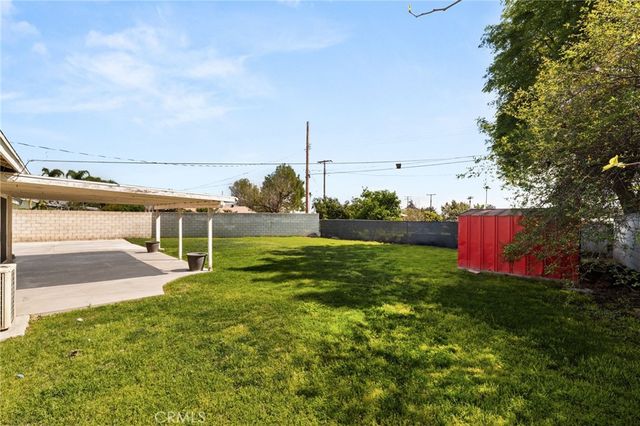 6661 Yucca Avenue, Rialto, CA 92376
