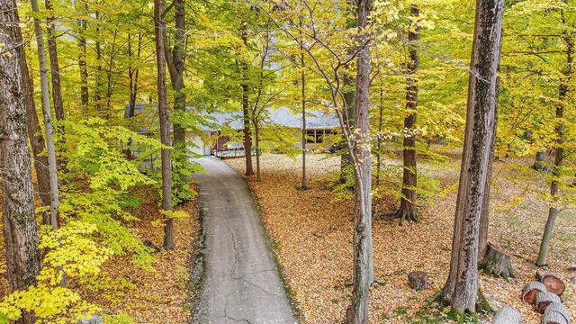 2192 Butler Road, Dowling, MI 49050