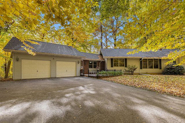 2192 Butler Road, Dowling, MI 49050