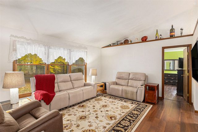 2192 Butler Road, Dowling, MI 49050