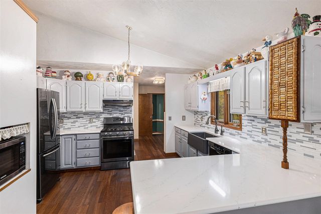 2192 Butler Road, Dowling, MI 49050