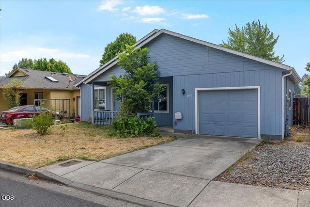 1955 SW Betty Lane, Grants Pass, OR 97526