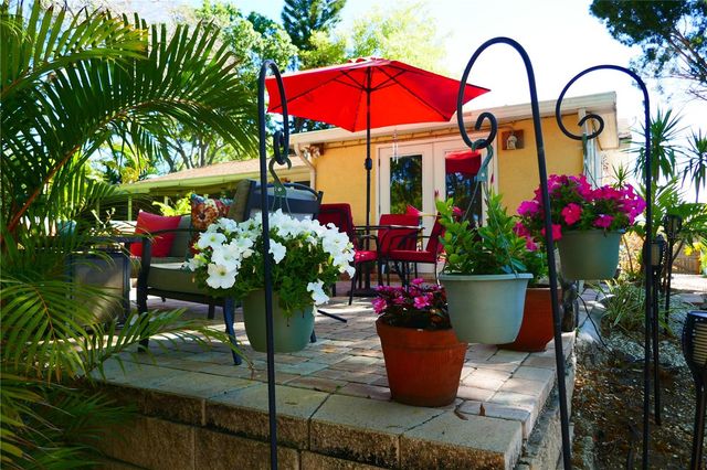 8176 129TH STREET N, Seminole, FL 33776