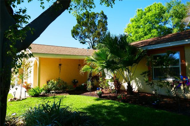 8176 129TH STREET N, Seminole, FL 33776