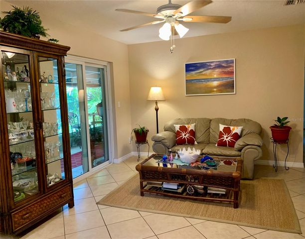 8176 129TH STREET N, Seminole, FL 33776