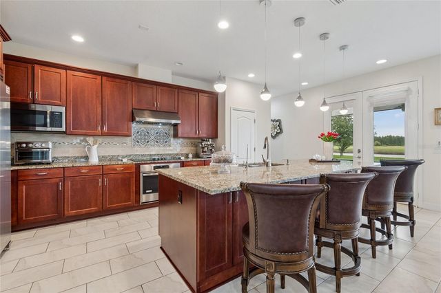 10623 MISTFLOWER LANE, Tampa, FL 33647