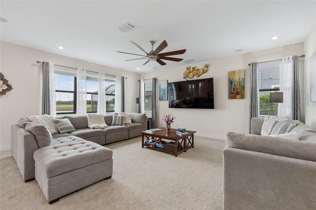 10623 MISTFLOWER LANE, Tampa, FL 33647