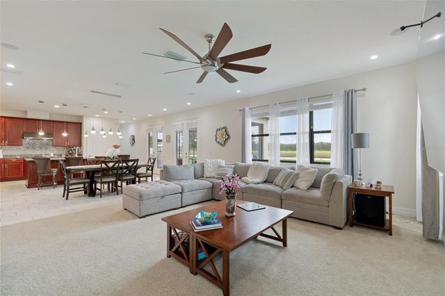 10623 MISTFLOWER LANE, Tampa, FL 33647
