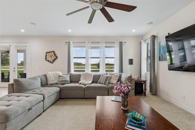 10623 MISTFLOWER LANE, Tampa, FL 33647