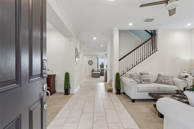 10623 MISTFLOWER LANE, Tampa, FL 33647