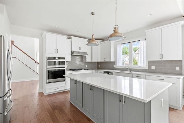 3093 N Spurway Drive, Ann Arbor, MI 48105