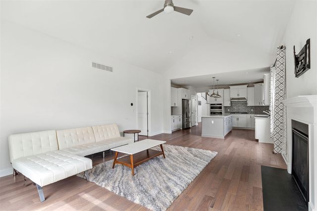 3093 N Spurway Drive, Ann Arbor, MI 48105