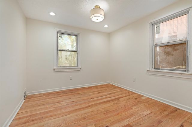 2602 Belmar Pl, Swissvale, PA 15218