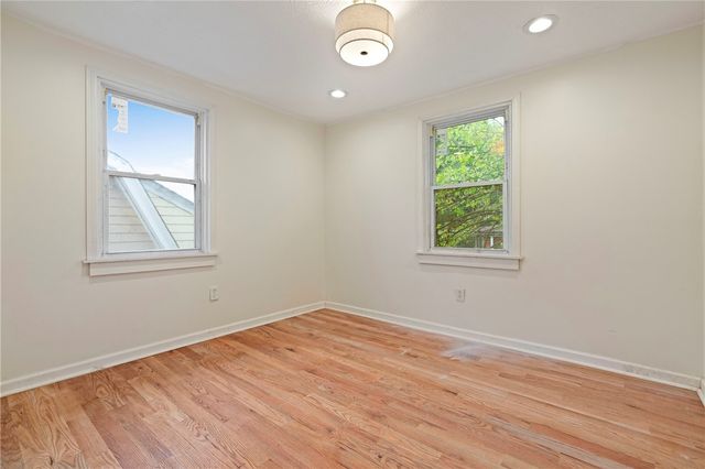 2602 Belmar Pl, Swissvale, PA 15218