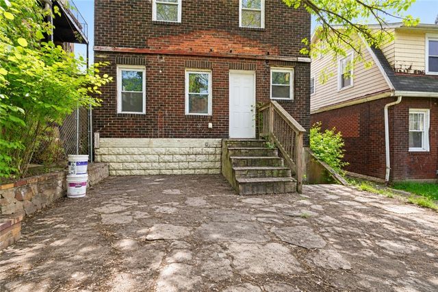 2602 Belmar Pl, Swissvale, PA 15218