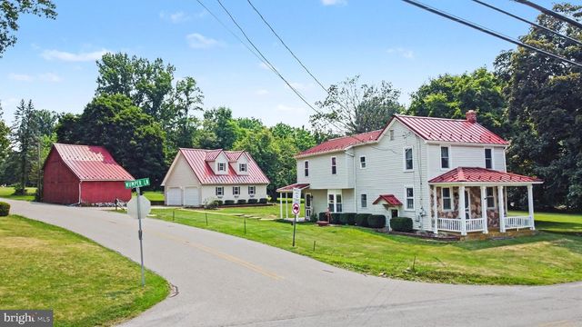 660 MUMPER LN, Dillsburg, PA 17019