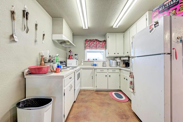 616 Sandy Harbor ST, Horseshoe Bay, TX 78657