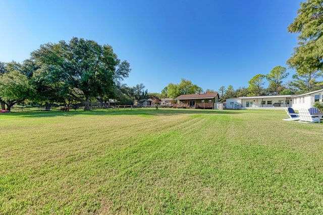 616 Sandy Harbor ST, Horseshoe Bay, TX 78657