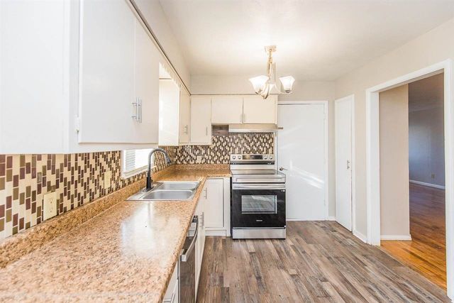 2136 NW Carroll Ave, Lawton, OK 73505