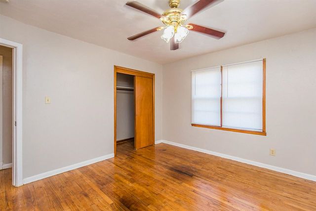 2136 NW Carroll Ave, Lawton, OK 73505