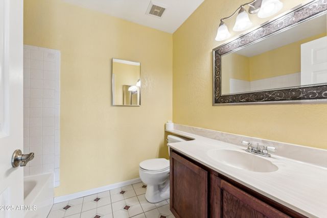 5032 E Dallas Street, Mesa, AZ 85205