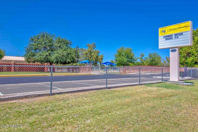 5032 E Dallas Street, Mesa, AZ 85205