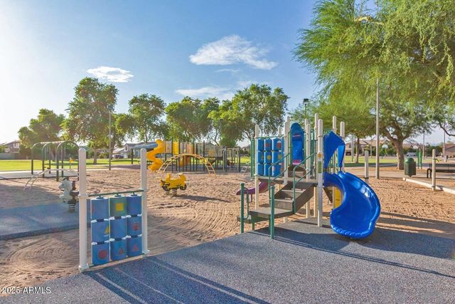 5032 E Dallas Street, Mesa, AZ 85205