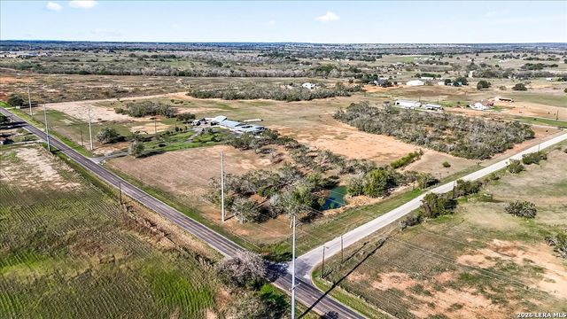 6653 Fm 539, Floresville, TX 78114