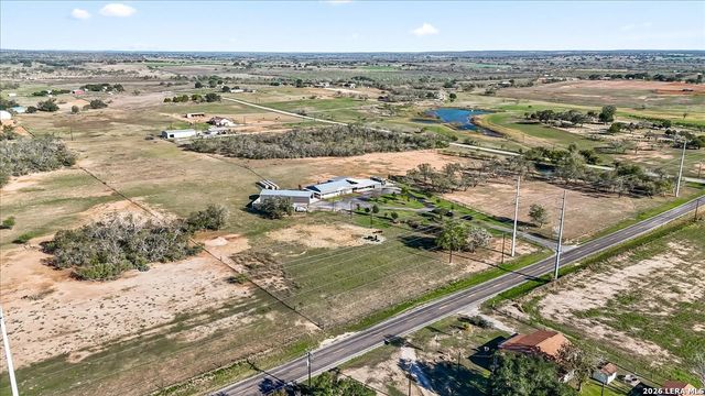 6653 Fm 539, Floresville, TX 78114