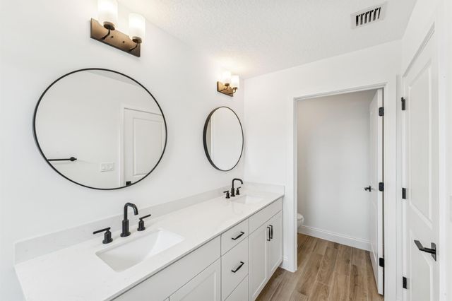 176 SE Birch Terrace 208, Stuart, FL 34997