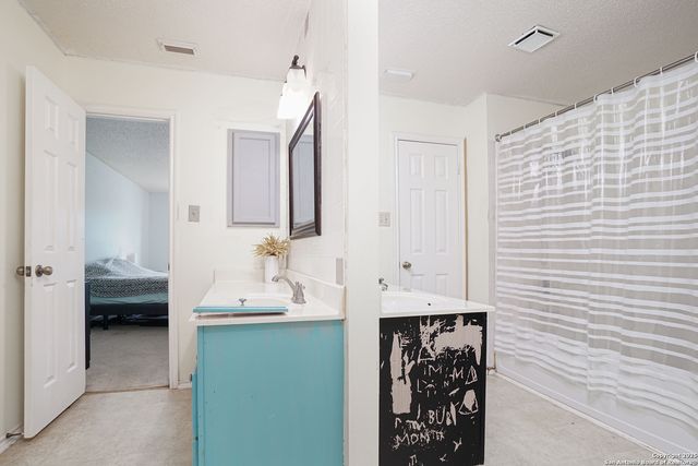 1000 Ivory Creek, Schertz, TX 78154