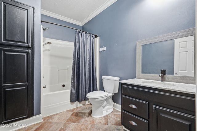 1301 L Dubois Road, New Iberia, LA 70560