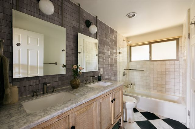 859 Strawberry Peak Road, Twin Peaks, CA 92391