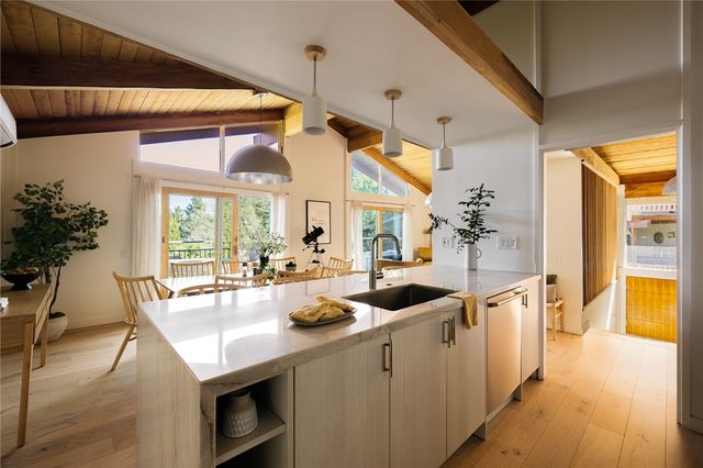 859 Strawberry Peak Road, Twin Peaks, CA 92391