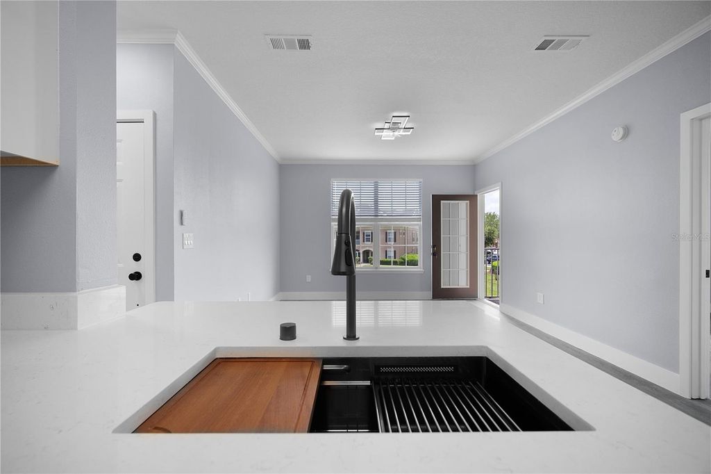 Image 4 of property listing at 14340 FREDRICKSBURG DRIVE 701, Orlando, FL 32837