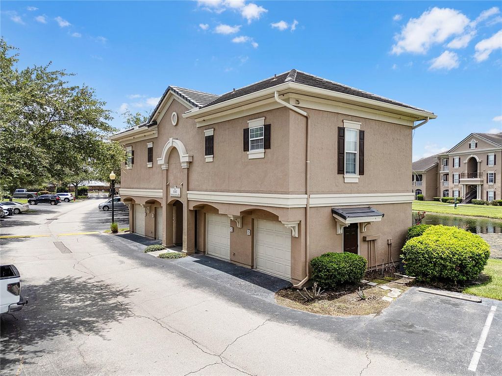Image 33 of property listing at 14340 FREDRICKSBURG DRIVE 701, Orlando, FL 32837