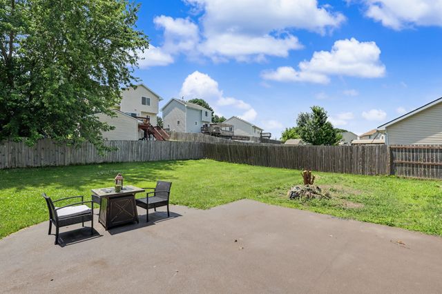 2405 E Luster Lane, Des Moines, IA 50320