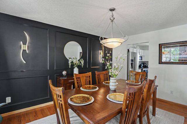 2405 E Luster Lane, Des Moines, IA 50320