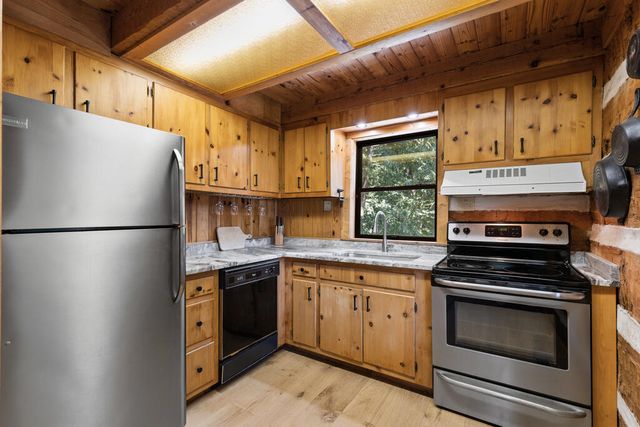 104 Blue Mountain Lane, Ellijay, GA 30536