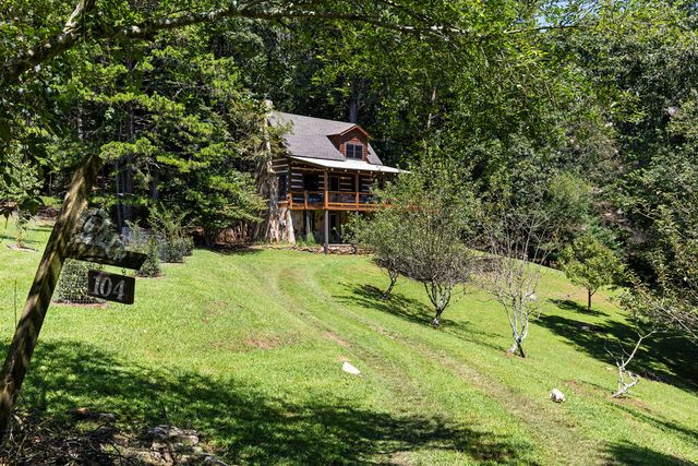 104 Blue Mountain Lane, Ellijay, GA 30536