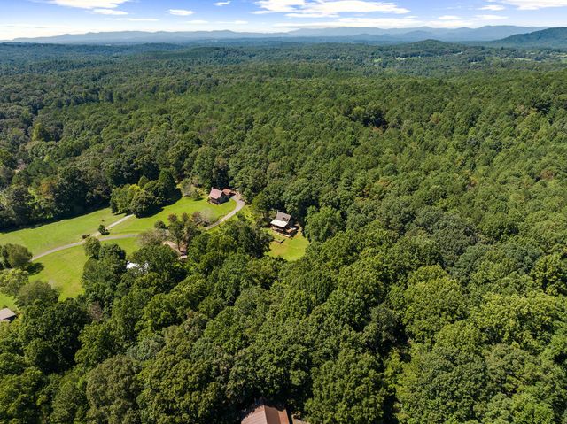 104 Blue Mountain Lane, Ellijay, GA 30536