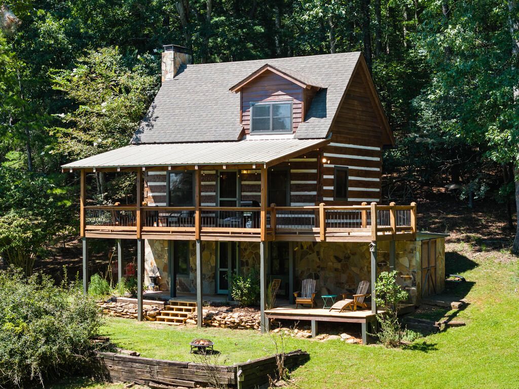 104 Blue Mountain Lane, Ellijay, GA 30536