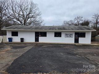 951 Park Drive, Statesville, NC 28677