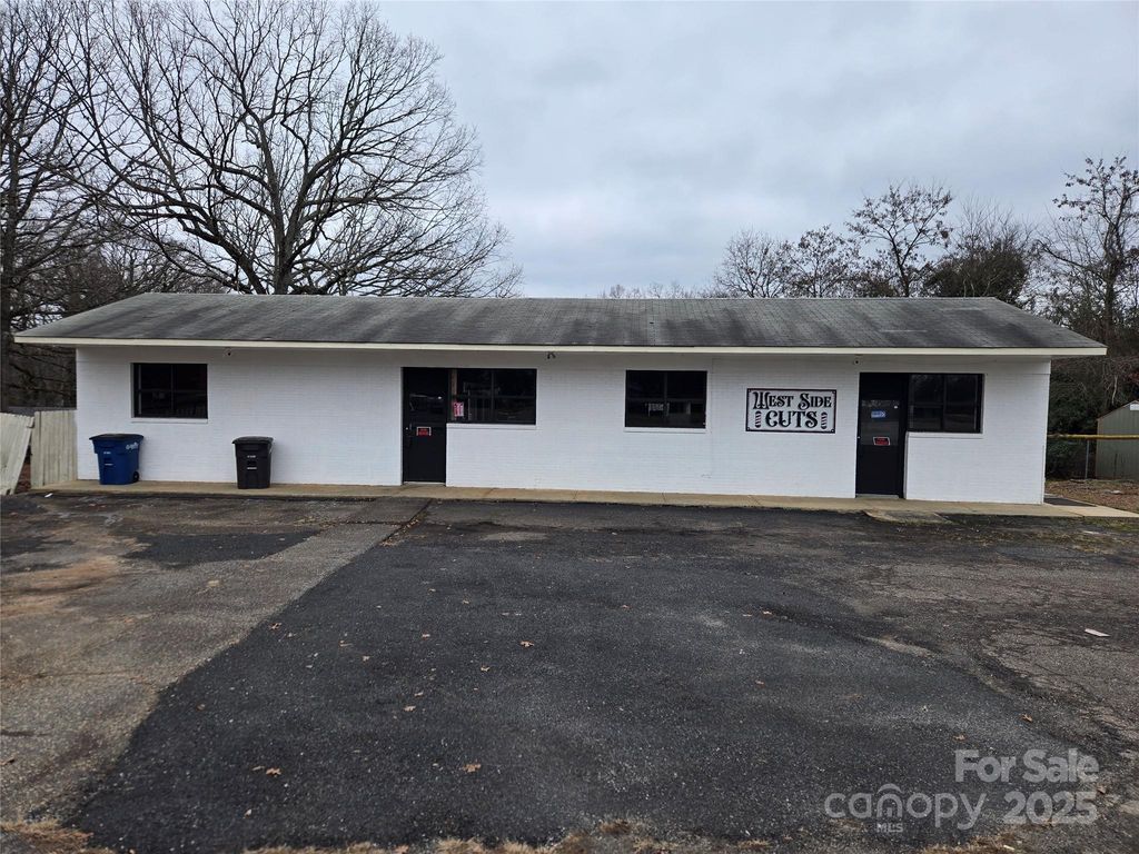 951 Park Drive, Statesville, NC 28677