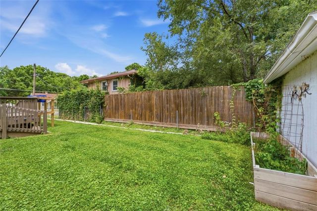 7368 Yecker Avenue, Kansas City, KS 66109