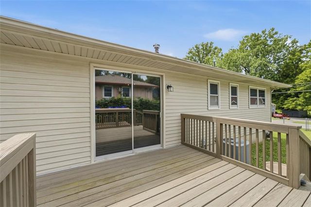 7368 Yecker Avenue, Kansas City, KS 66109
