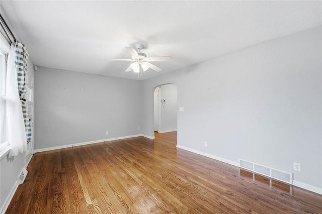 7368 Yecker Avenue, Kansas City, KS 66109