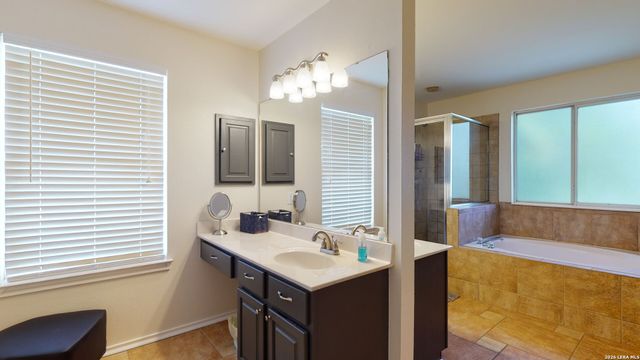 5614 Spring Quail, San Antonio, TX 78247