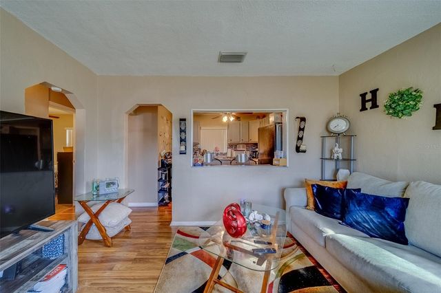 2749 16TH AVENUE N, St Petersburg, FL 33713