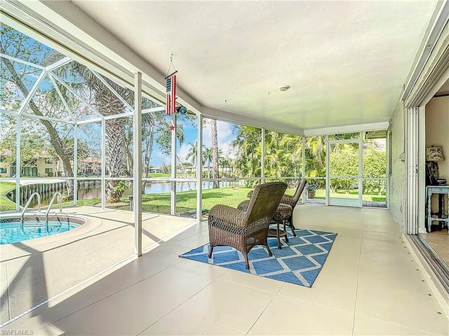 4364 Beechwood Lake DR, Naples, FL 34112
